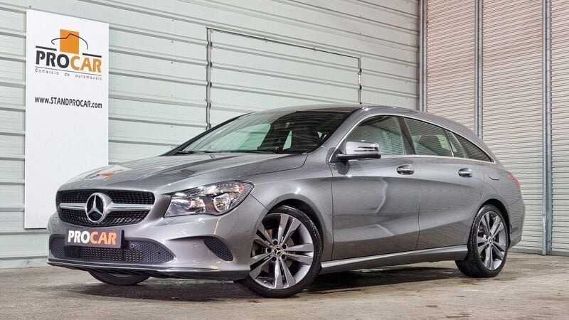 Cinza Usado 2018 Mercedes CLA180 Sedan | € 20.900 (Preço justo) - Imagem 1/4