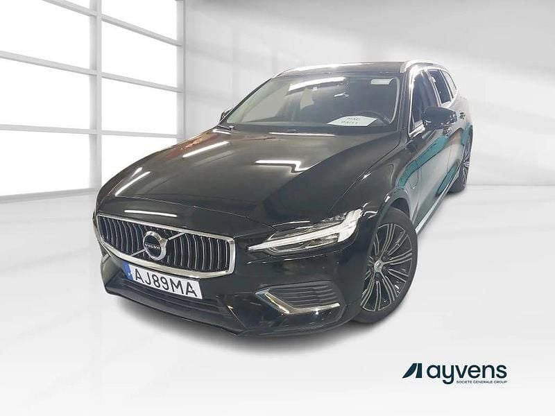 Preto Usado 2021 Volvo V60 Carrinha | € 30.900 - Imagem 1/4