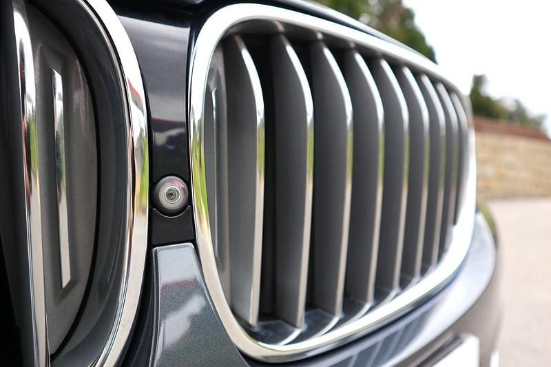 Usado BMW 730 Efficient Dynamics 265 HP (194 kW) 2017 Cinza Sedan