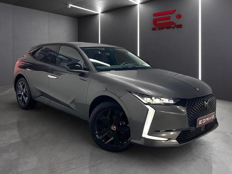Usado DS Automobiles DS4 Performance 130 HP (95 kW) 2023 Cinza SUV