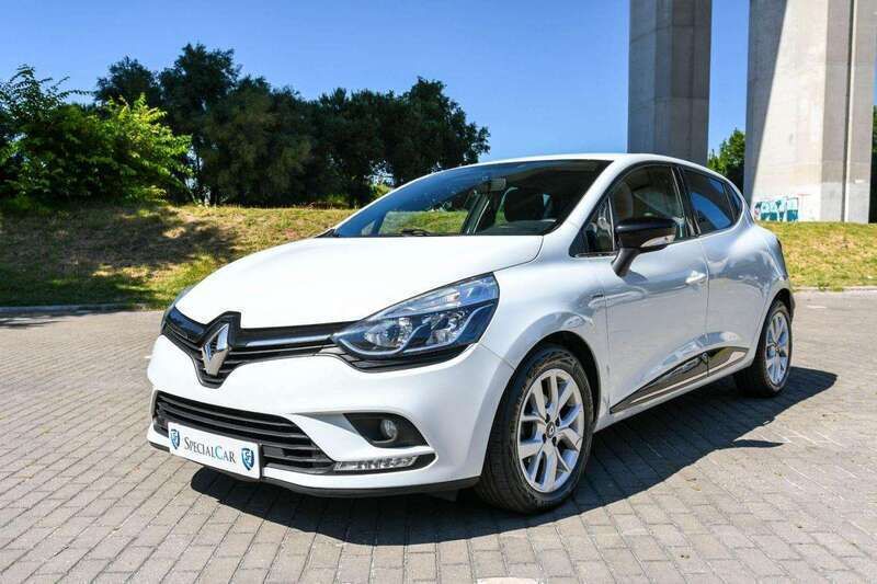 Branco Usado 2019 Renault Clio IV LIMITED | € 9.950 (Bom preço) - Imagem 1/4