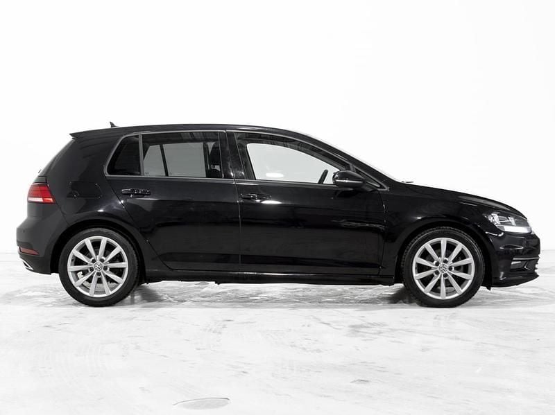 Usado VW Golf VII 150 HP (110 kW) 2019 Preto Carrinha