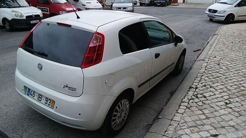 Usado Fiat Grande Punto 75 HP (55 kW) 2009 Citadino