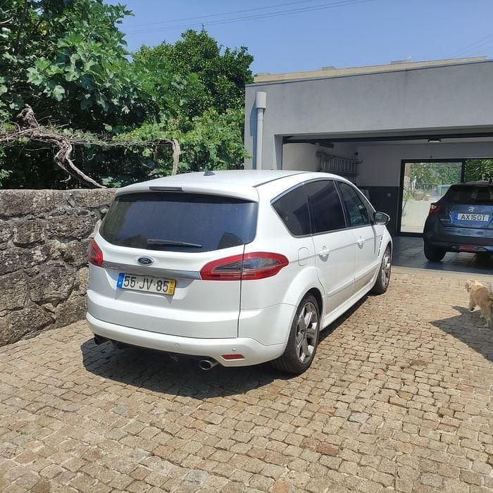 Usado 2010 Ford S-MAX Monovolume | € 14.500 (Caro) - Imagem 1/4