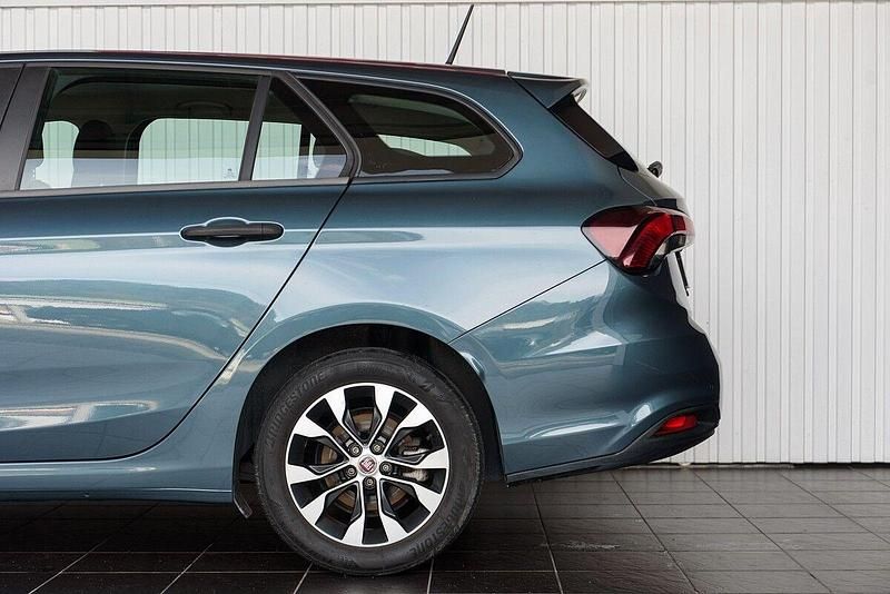 Usado Fiat Tipo Wagon 101 HP (74 kW) 2021 Azul Sedan