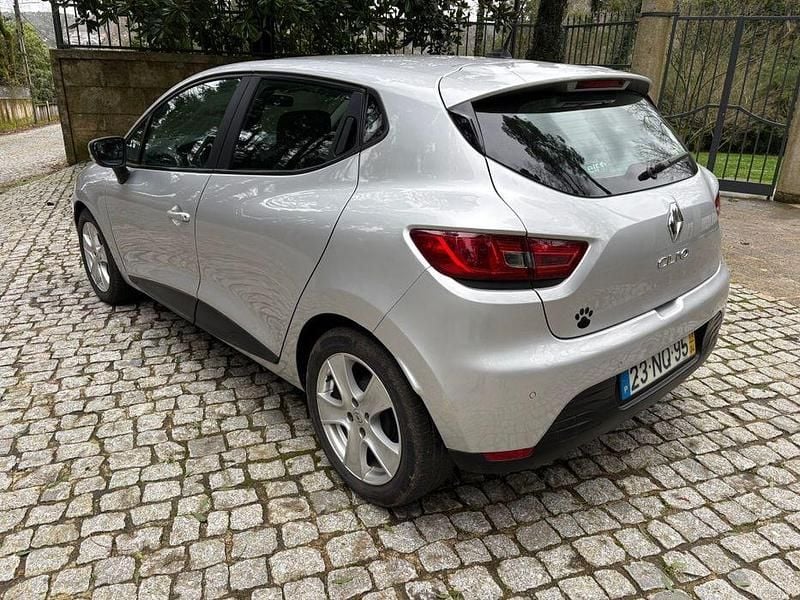 Usado Renault Clio IV 90 HP (66 kW) 2013 Sedan