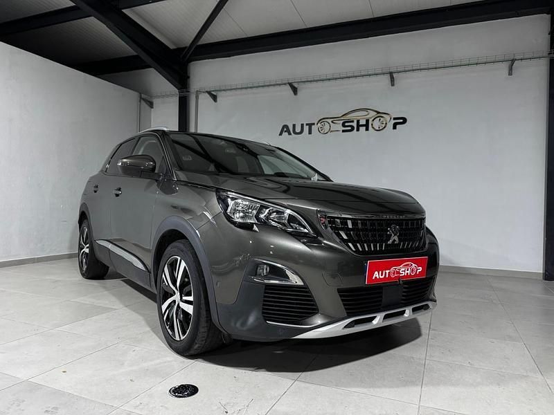 Cinza Usado 2019 Peugeot 3008 Allure Carrinha | € 19.990 (Preço justo) - Imagem 1/4