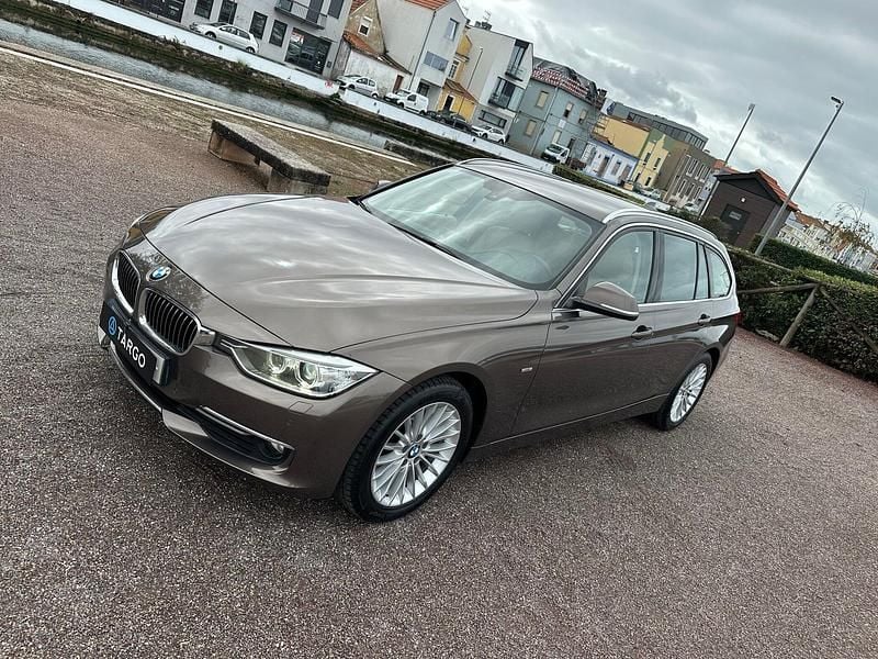 Castanho Usado 2012 BMW 320 Luxury Line Carrinha | € 13.500 (Super Preço) - Imagem 1/4