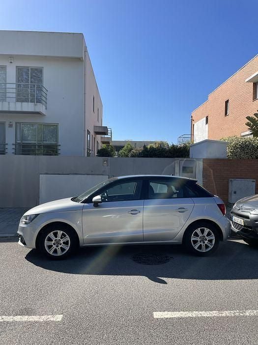 Usado 2013 Audi A1 Sportback Citadino | € 9.500 - Imagem 1/4