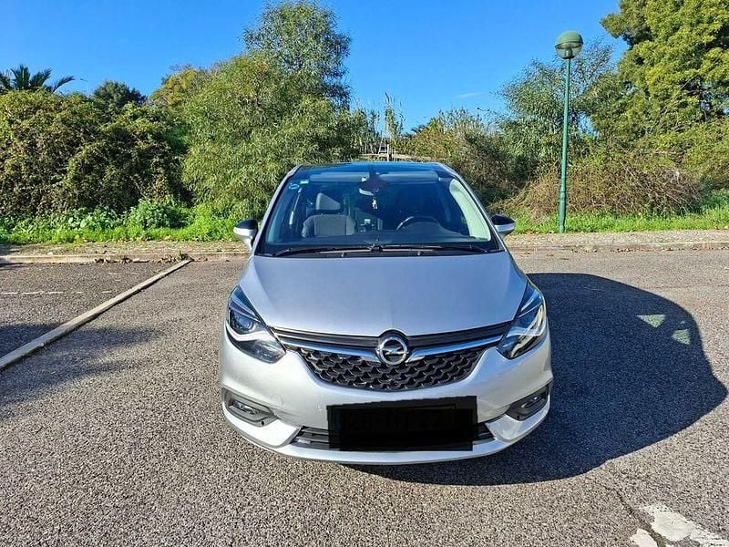 Usado 2017 Opel Zafira Monovolume | € 13.250 (Preço justo) - Imagem 1/4