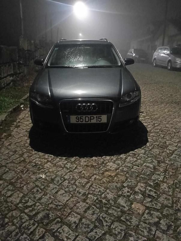 Usado Audi A4 170 HP (125 kW) 2007 Cinzento Carrinha