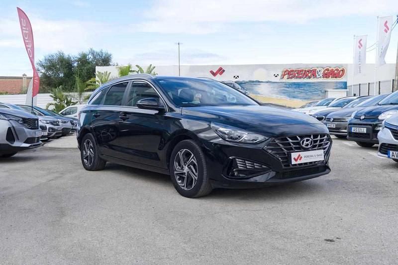 Preto Usado 2022 Hyundai i30 Carrinha | € 18.950 (Preço justo) - Imagem 1/4