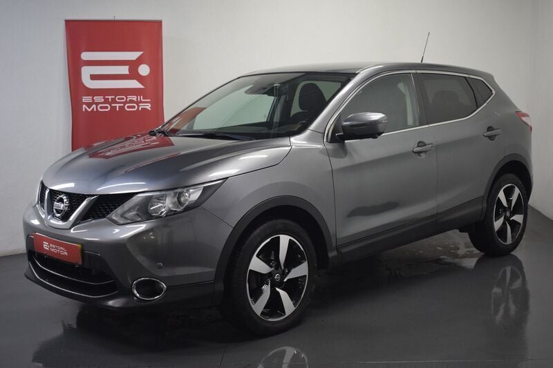 Cinza Usado 2015 Nissan Qashqai Tekna SUV | € 14.900 (Bom preço) - Imagem 1/4