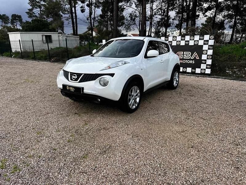 Usado Nissan Juke Tekna 110 HP (80 kW) 2012 Branco SUV