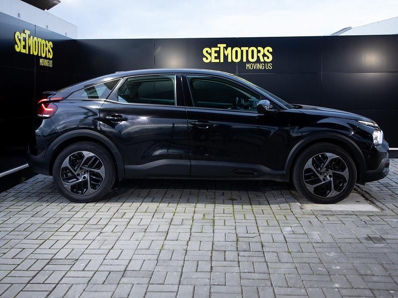 Usado Citroën C4 Feel 101 HP (74 kW) 2022 Preto SUV