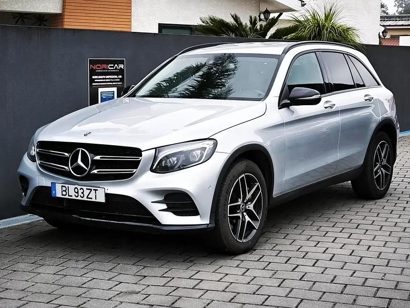 Cinzento Usado 2019 Mercedes GLC250 AMG line SUV | € 34.950 (Super Preço) - Imagem 1/2