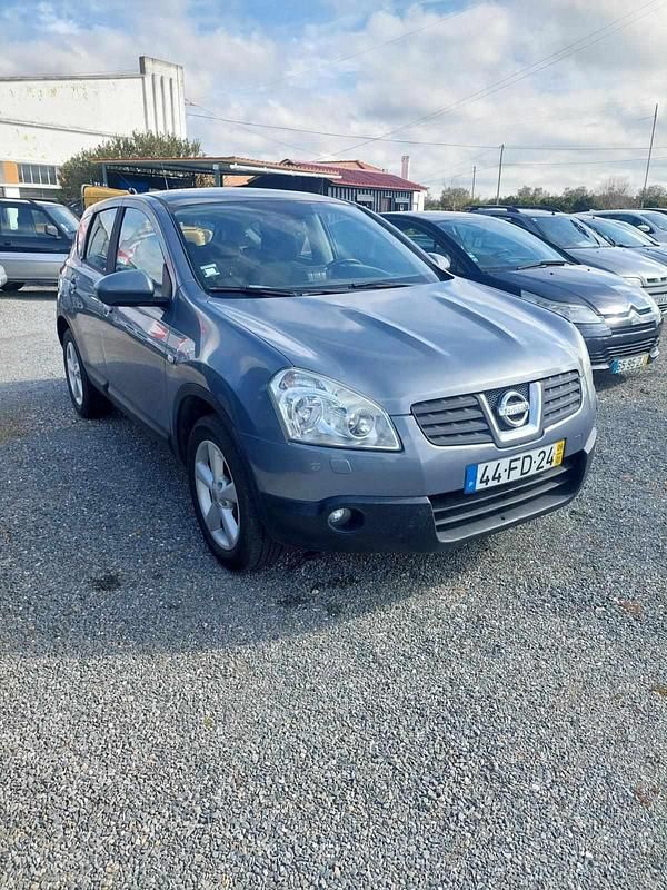 Usado Nissan Qashqai Tekna 150 HP (110 kW) 2008 Cinza SUV