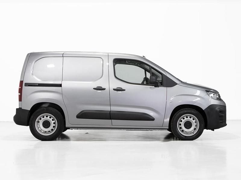 Usado Citroën e-Berlingo 100 kW (136 HP) 2022 Cinzento Monovolume