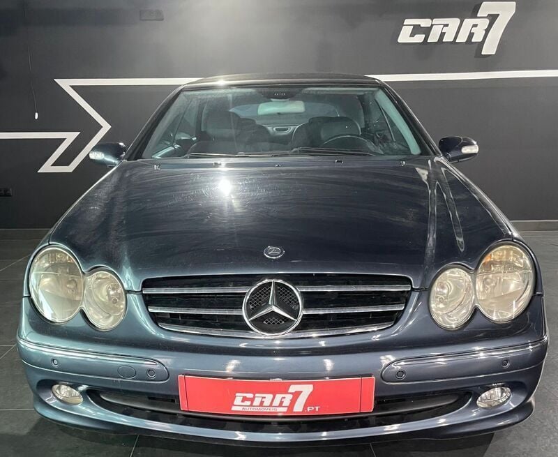 Usado Mercedes CLK200 Elegance 163 HP (119 kW) 2004 Cinza Coupé