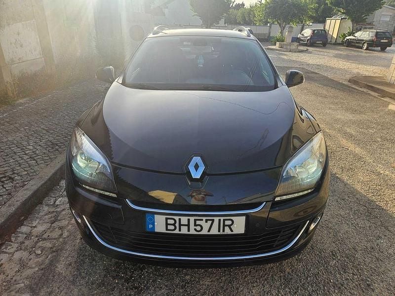 Usado 2012 Renault Mégane III Sedan | € 6.500 (Preço justo) - Imagem 1/4