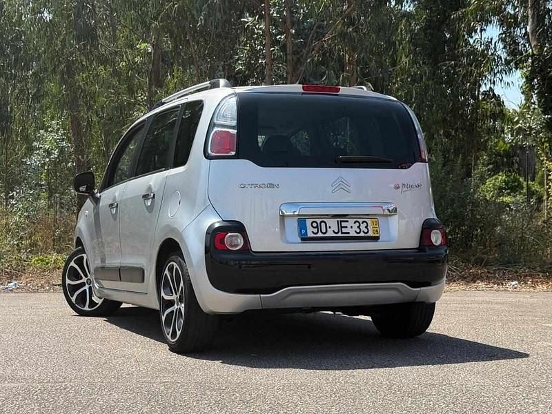 Usado Citroën C3 Picasso 90 HP (66 kW) 2010 Cinzento Monovolume