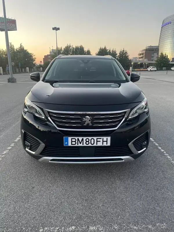 Preto Usado 2017 Peugeot 5008 Allure Monovolume | € 22.000 (Caro) - Imagem 1/4