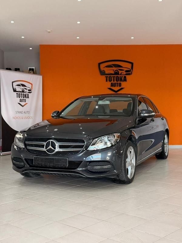 Cinza Usado 2014 Mercedes C220 Avantgarde Sedan | € 21.450 - Imagem 1/4