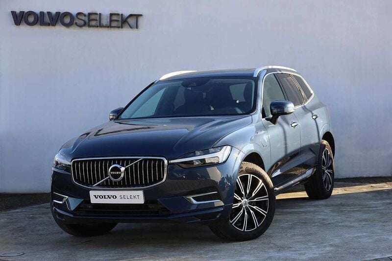 Azul Usado 2021 Volvo XC60 SUV | € 44.800 (Caro) - Imagem 1/4