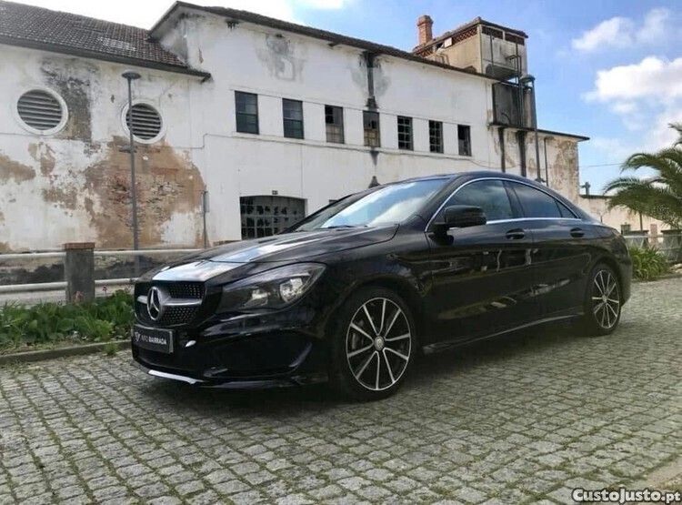 Preto Usado 2016 Mercedes CLA200 Urban Sedan | € 28.450 - Imagem 1/1