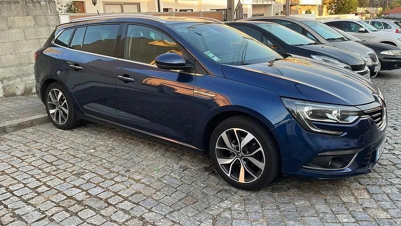 Azul Usado 2018 Renault Mégane GrandTour Bose Edition Carrinha | € 11.000 (Super Preço) - Imagem 1/4