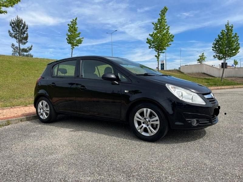 Usado Opel Corsa Edition 75 HP (55 kW) 2009