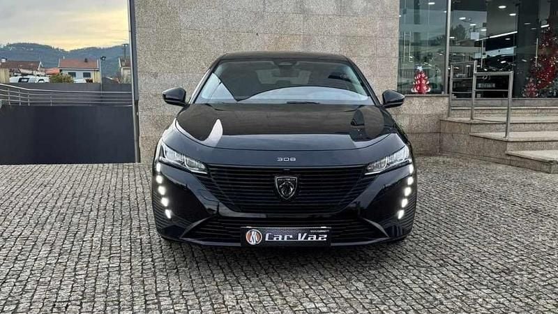 Usado Peugeot 308 SW 130 HP (95 kW) 2023 Preto Carrinha