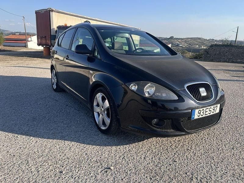 Usado 2007 Seat Altea XL Monovolume | € 5.000 (Preço justo) - Imagem 1/4