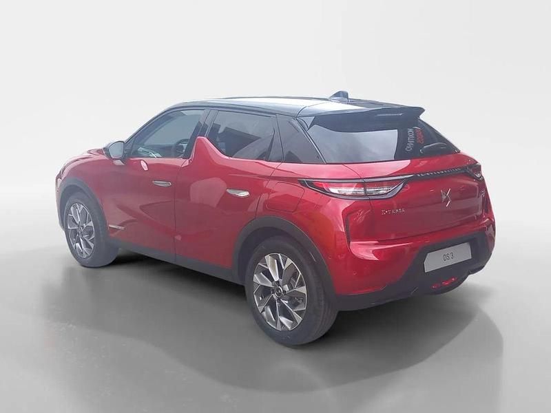 Usado DS Automobiles DS3 Crossback E-Tense 114 kW (156 HP) 2025 Vermelho SUV