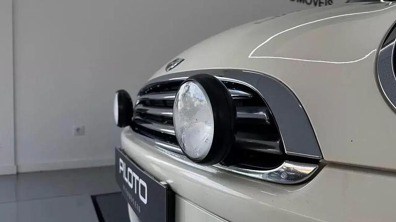 Usado Mini Cooper Coupé 110 HP (80 kW) 2008 Bege Coupé