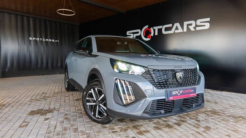 Cinzento Usado 2024 Peugeot 2008 SUV | € 21.890 (Preço justo) - Imagem 1/4