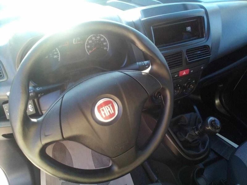 Usado Fiat Doblò 105 HP (77 kW) 2015 Branco Monovolume