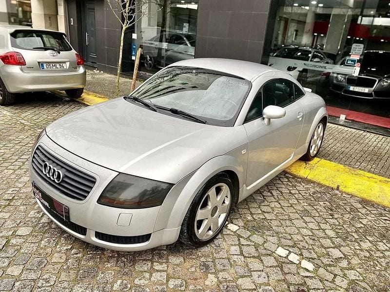 Usado Audi TT 180 HP (132 kW) 2000 Cinzento Coupé