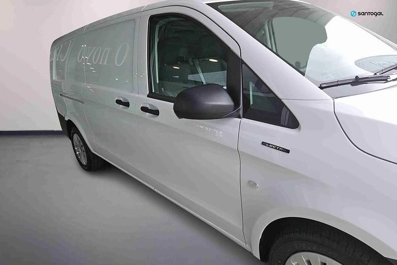 Usado Mercedes e-Vito 85 kW (116 HP) 2024 Branco Monovolume