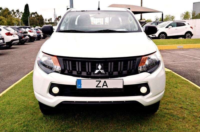 Usado Mitsubishi L200 154 HP (113 kW) 2019 Branco Pickup