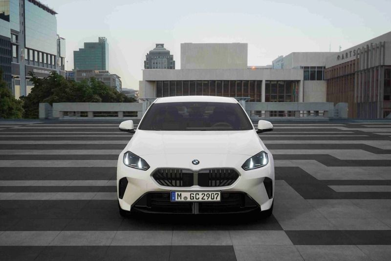 Branco Novo 2025 BMW 220 Performance Coupé | € 50.700 (Preço justo) - Imagem 1/4