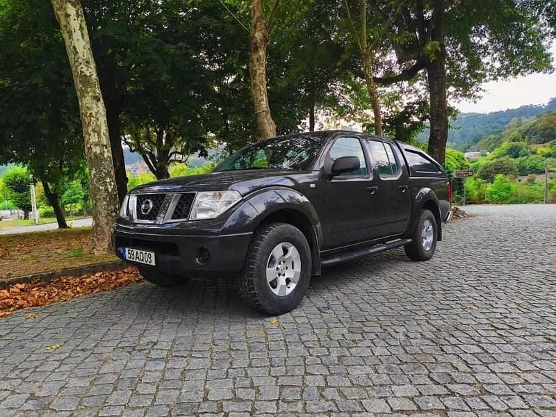 Cinzento Usado 2005 Nissan Navara Pickup | € 16.950 (Preço justo) - Imagem 1/4