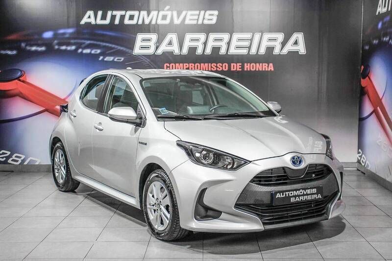 Cinza Usado 2021 Toyota Yaris Hybrid Comfort | € 20.900 (Preço justo) - Imagem 1/4