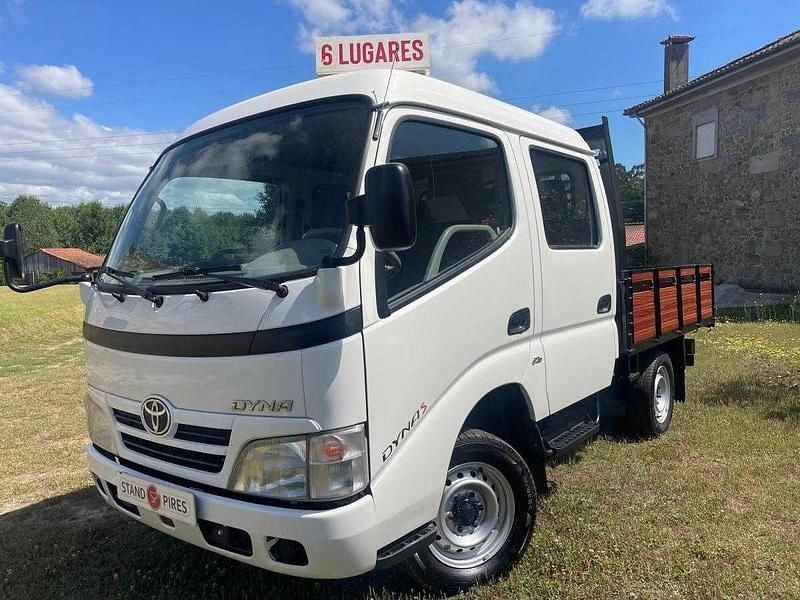 Branco Usado 2010 Toyota Dyna Pickup | € 18.899 - Imagem 1/4