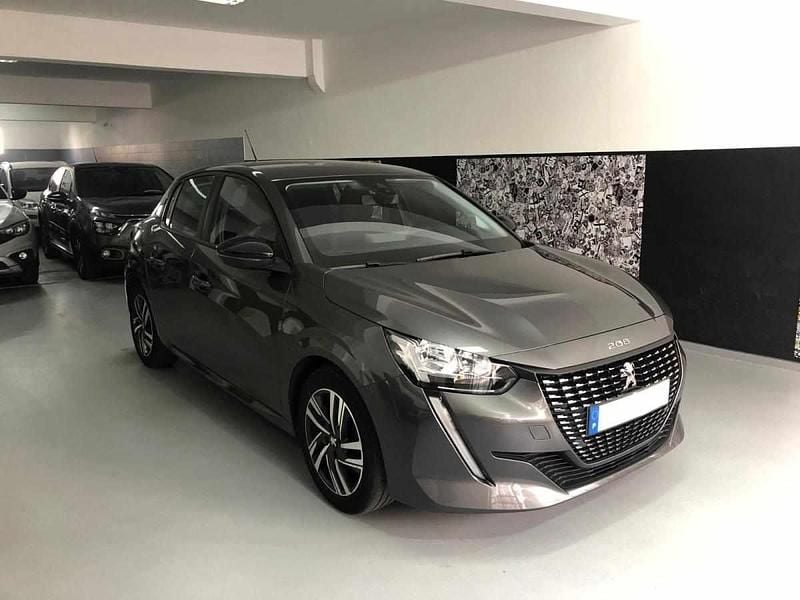 Cinza Usado 2023 Peugeot 208 Active Citadino | € 15.000 (Preço justo) - Imagem 1/4