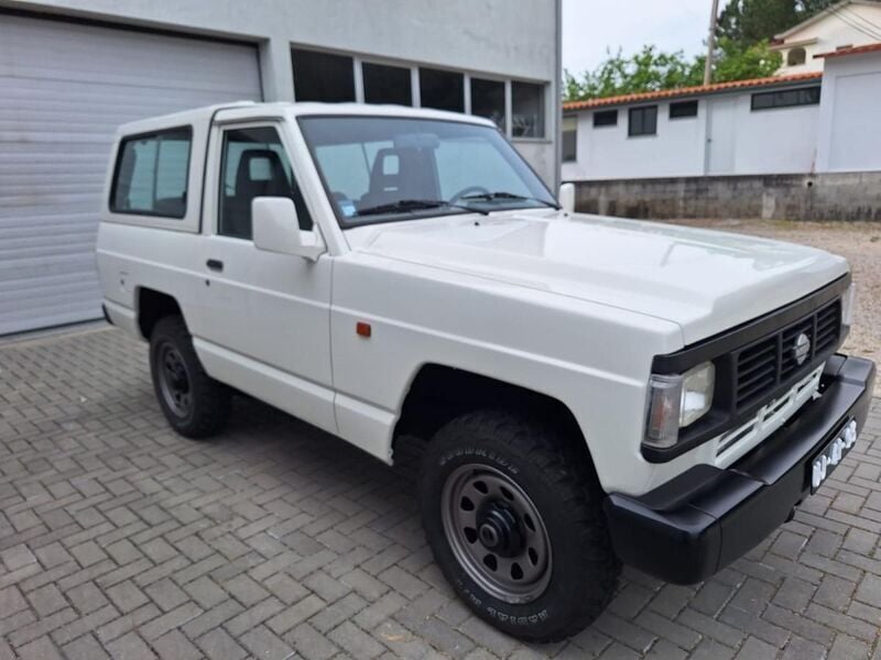 Usado Nissan Patrol 115 HP (84 kW) 1990 Branco SUV