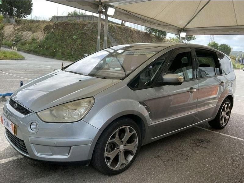 Usado 2008 Ford S-MAX Business Edition Sedan | € 3.999 (Bom preço) - Imagem 1/4