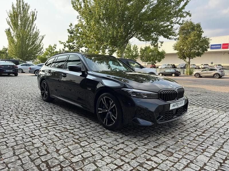 Preto Usado 2022 BMW 330e M Sport Carrinha | € 44.500 (Caro) - Imagem 1/4