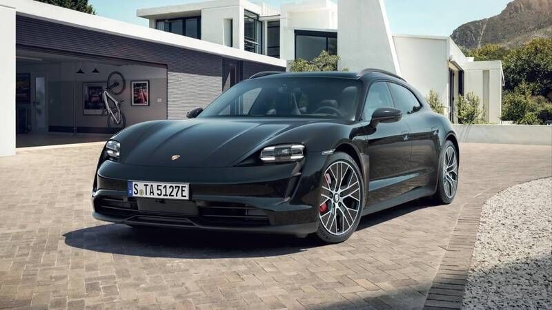 Preto Usado 2022 Porsche Taycan 4S Sport Turismo Sedan | € 77.500 (Preço justo) - Imagem 1/4