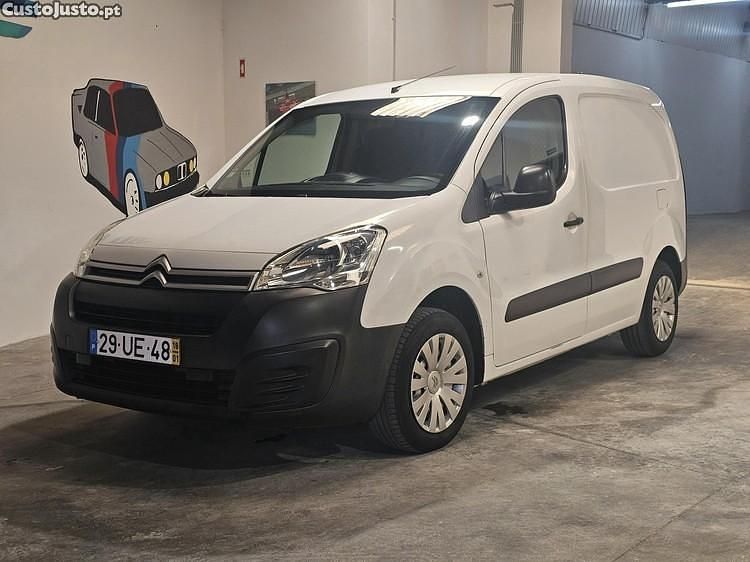 Branco Usado 2018 Citroën Berlingo Monovolume | € 7.490 (Bom preço) - Imagem 1/1